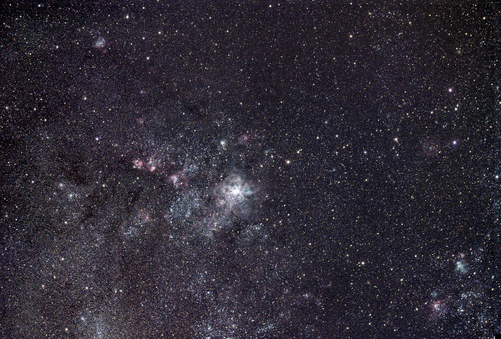 Stars of the constellation Lyra, 60 second exposure with Voigtlander 25mm and ASI 294